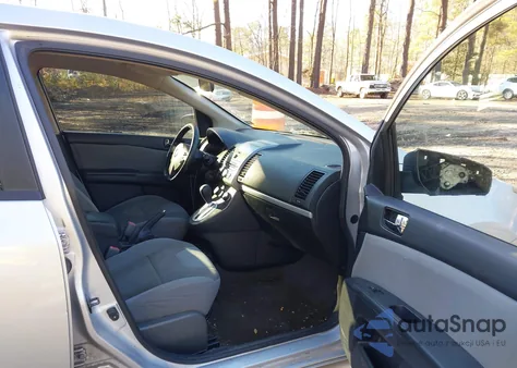 2011 Nissan Sentra 2.0Sr z USA, uszkodzony, nr VIN 3N1AB6AP1BL621933